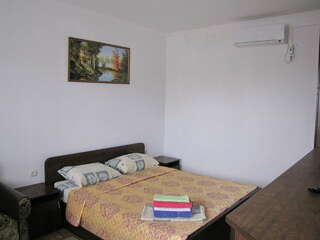 Гостевой дом У Чижика Севастополь 3-х местный полулюкс-2