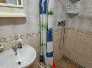 Гостевой дом У Чижика Севастополь стандартный семейный 4-х местный номер с кухней-7