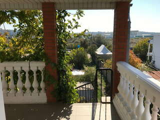 Гостевой дом У Чижика Севастополь 3-х комнатный стандарт 6-ти местный-1