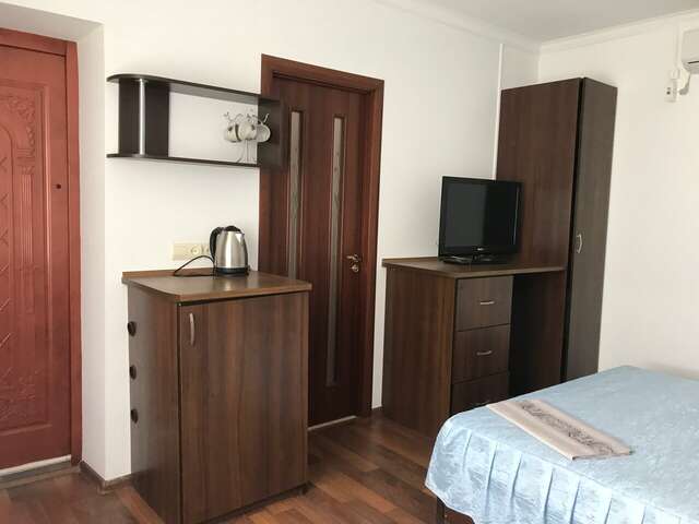 Гостевой дом У Чижика Севастополь-6