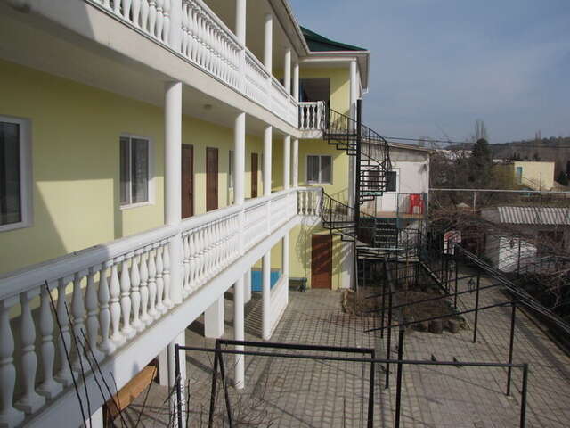 Гостевой дом У Чижика Севастополь-7